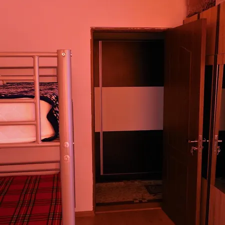 Apartament Ana Mangalya